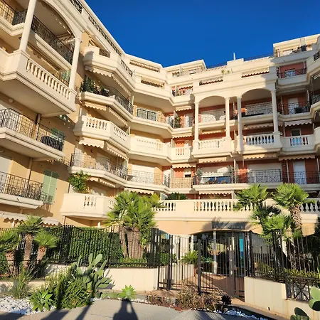 Apartment Exclusive Panoramic Sea View In Victoria *
